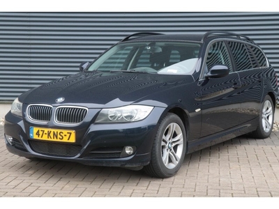 BMW 3-serie Touring 318i Business Line PDC / Navi -