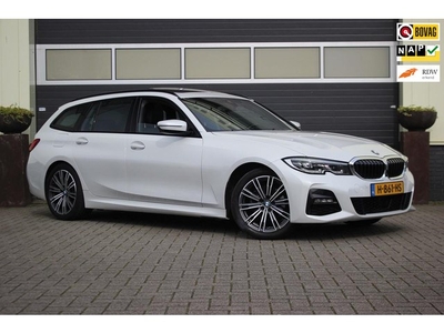 BMW 3-Serie Touring 320i M Sport Panoramadak Trekhaak