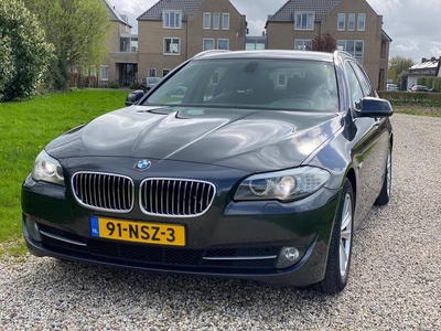 BMW 5-serie Touring 520d High Executive Xenon leer