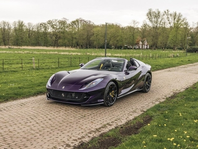 Ferrari 812 GTS 6.5 V12 HELE, Carbon, Side Display, Viola