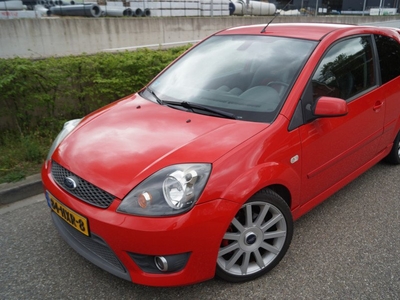 Ford Fiesta 2.0-16V ST | 150Pk