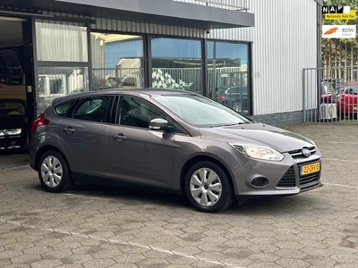 Ford Focus 1.0 EcoBoost / 157DKM NaP / 2013 / Navi / Cruise