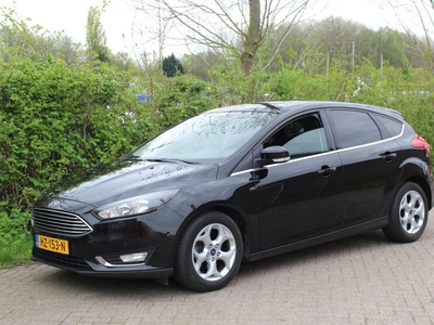 Ford Focus 1.0 Titanium *Navi *Cruise *Stoelverwarming