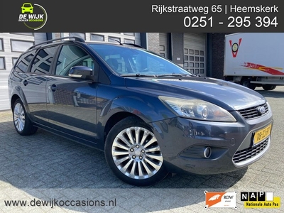 Ford FOCUS Wagon 1.6 Titanium met Navi !!! Leder !!!