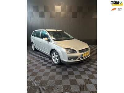 Ford Focus Wagon 1.8-16V Ambiente Navi Cruise Airco