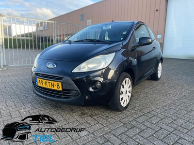 Ford Ka 1.2 Titanium AIRCO!NIEUWE APK!