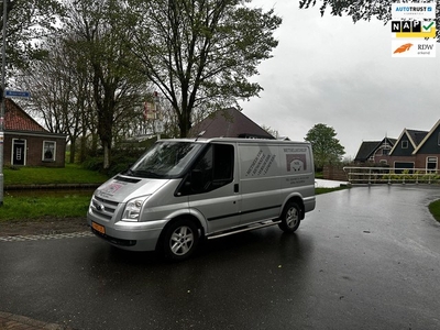 Ford Transit 260S 2.2 TDCI First Edition