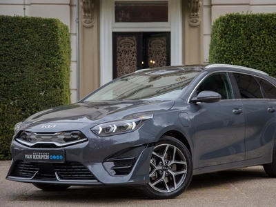 Kia Ceed Sportswagon 1.6 GDI PHEV ExecutiveLine Pano | Leder | Full Option | Facelift