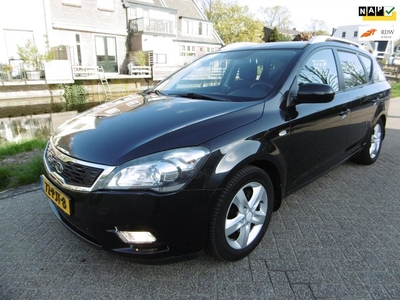 Kia Cee'd Sporty Wagon 1.4 CVVT Navi Airco Cruise Trekhaak