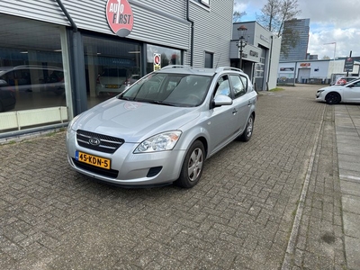 Kia Cee'd Sporty Wagon 1.4 CVVT X-tra Airco trekhaal