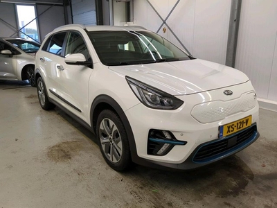 Kia e-Niro ExecutiveLine 64 kWh (INCL-BTW) Aut. *VOLLEDER