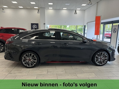 Kia ProCeed 1.6 T-GDI GT AUTOMAAT | 12 MDN GARANTIE | PANO | NAVI |