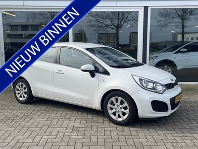 Kia Rio 1.2 CVVT ComfortLine 50% deal 3.975,- ACTIE //