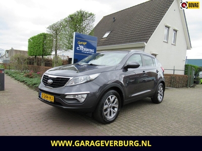 Kia SPORTAGE 1.6 GDI DynamicLine (Airco,Cruise,Trekhaak,Stoelverwarming) -- 56.470 Km --