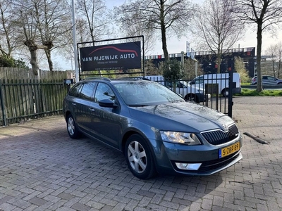 Škoda Octavia Combi 1.6 TDI Greenline Businessline Nav PDC