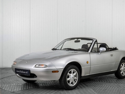 Mazda MX-5 1.6i .