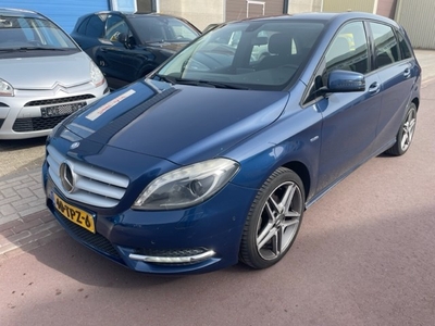 Mercedes-Benz B-Klasse 180 Ambition 258.615km NAP 6-bak