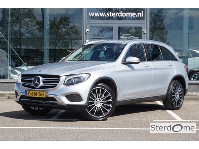 Mercedes-Benz GLC 350 d 4MATIC Ambition l AIRMATIC (Luchtvering) l LED High Performance l Head Up l Distronic Plus l Stoelverwarming l Wegklapbare Elektrisch bedienbare achterklep l Actieve PTS l Spiegel pakket l LEDER TWIN l AMG Multispaaks LM velgen l