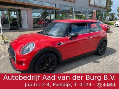 Mini Mini 1.5 One First Pepper Bluetooth , Navigatie , Cruise controle , Nieuwe Velgen Zwart hoogglans & banden