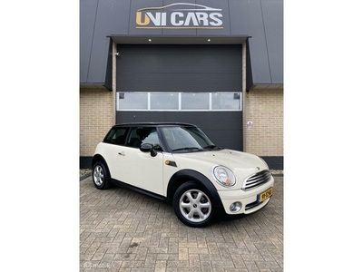 Mini Mini 1.6 Cooper PepperWeinig KMZwart DakClima