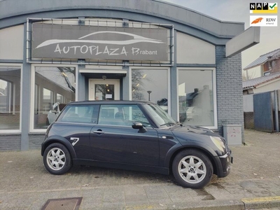 Mini Mini 1.6 One Seven / AIRCO/ CRUISE/ 15 INCH VELGEN