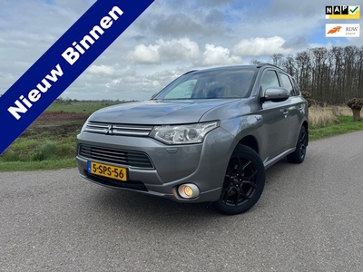 Mitsubishi Outlander 2.0 PHEV Instyle+ / Automaat /