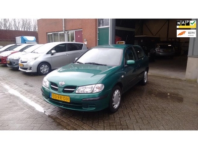 Nissan Almera 1.5 Comfort