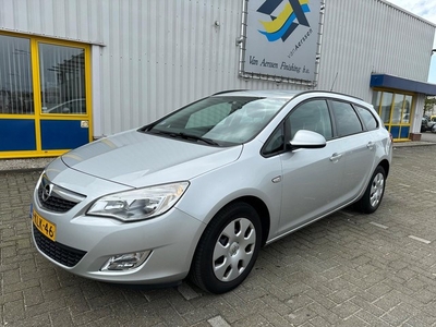 Opel Astra 16. 120 pk 16