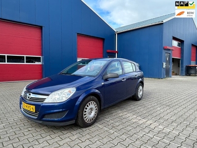 Opel Astra 1.6 Essentia 139.000