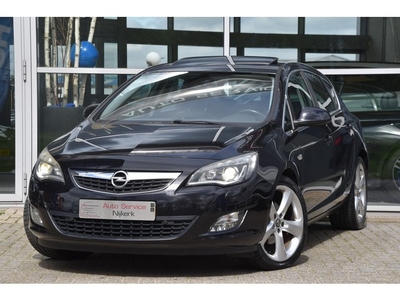 Opel Astra 1.6 Turbo Cosmo Aut Leder Dak Pdc Nav. Xenon