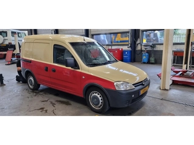 Opel combo..... nieuwe apk (bj 2011)