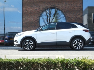 Opel Grandland X 1.2 Turbo AUT Business Executive