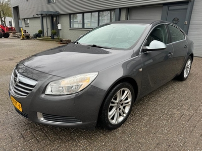 Opel Insignia 1.6 Edition 5-deurs