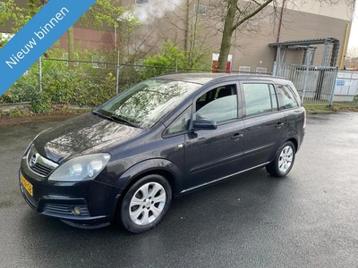 Opel Zafira 1.8 Temptation NETTE AUTO RIJD EN SCHAKELT GOED