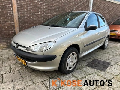 Peugeot 206 1.4 X-Design (bj 2005)