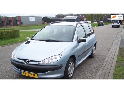 Peugeot 206 1.4 X-line