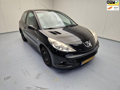 Peugeot 206 + 1.4 XS APK tot 21-02-2025