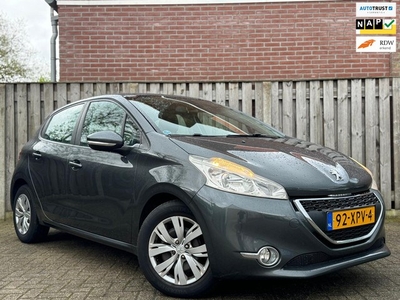 Peugeot 208 1.4 VTi Envy NAVI AIRCO CRUISE APK