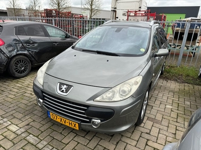 Peugeot 307 SW 2.0-16V Premium Airco Panoramadak 7 persoons