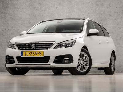 Peugeot 308 SW 1.2 PureTech Sport (PANORAMADAK, APPLE CARPLAY, NAVIGATIE, 360 CAMERA, GETINT GLAS, SPORTSTOELEN, LANE ASSIST, LEDER, DAB+, NIEUWSTAAT)