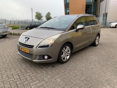 Peugeot 5008 1.6 GT 7p. 2012 Grijs Airco Cruise Pano Navi