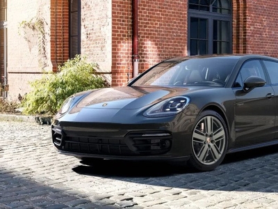 Porsche Panamera 4 E-Hybrid Sport Turismo Platinum Edition