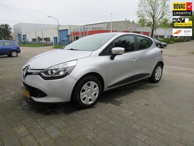 Renault Clio 0.9 TCe Expression Navi trekhaak 5drs bj2015