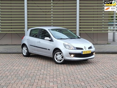 Renault Clio 1.4-16V Dynamique Luxe / Airco / 5 Deurs / Nap