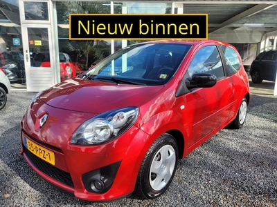 Renault Twingo 1.2-16V Dynamique AIRCO / CRUISE / APK /