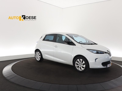 Renault ZOE R110 Limited 41 kWh | Huuraccu | €2.000 Subsidie | Camera | Navigatie | Parkeersensoren | Climate Control