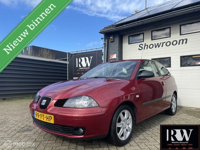 Seat Ibiza 1.4-16V Sport met airco, climate en cruise