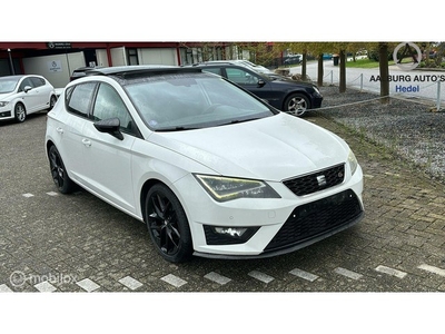 Seat Leon 1.4 TSI FR 140PK Panorama dak Xenon Alcantara