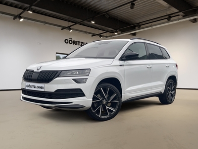 SKODA KAROQ 1.5 TSI ACT Sportline | 19 inch VEGA | LED | ACC | Volledig dealer onderhouden