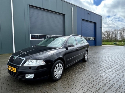 Skoda Octavia Combi 1.6 FSI Business Automaat Airco